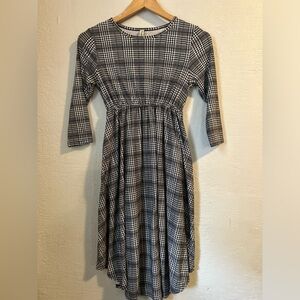 Boutique girls dress (10-12)
